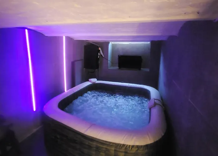 My House Jacuzzi Billiards